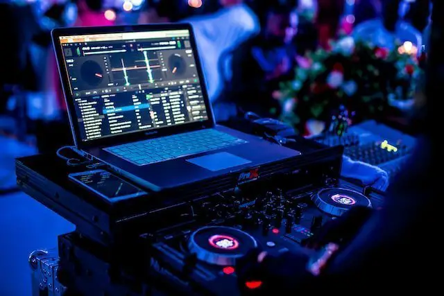 image of Important Questions To Ask A Wedding DJ