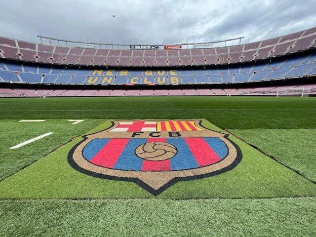 IMAGE OF Barcelona Pick Up Lines