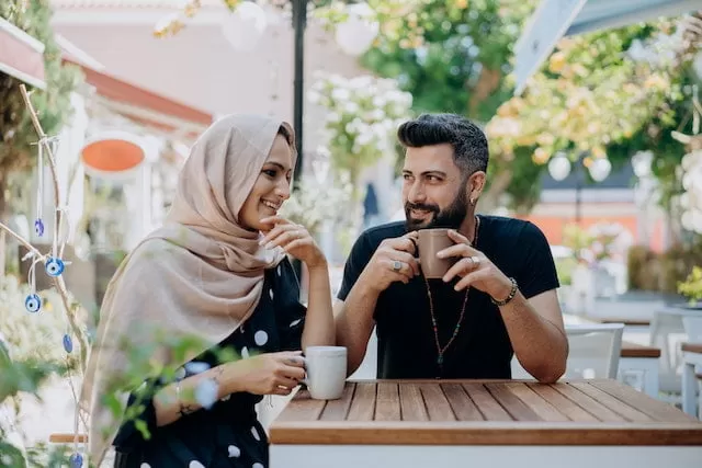 Image of a people having a better time conversation starters image of good Conversation starters